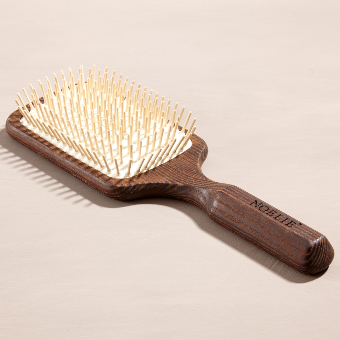 NOELIE Paddle Brush